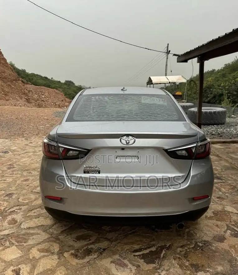 Toyota Yaris iA 1.5 FWD 2019 Silver