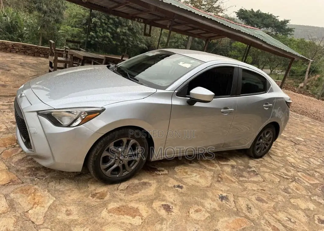 Toyota Yaris iA 1.5 FWD 2019 Silver