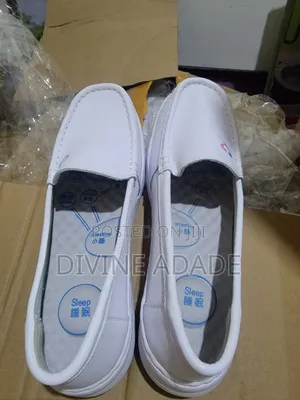 Nurses Shoes