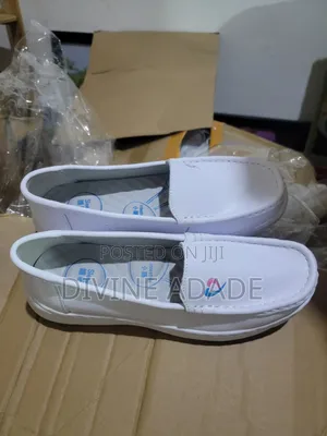 Nurses Shoes