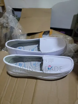 Nurses Shoes
