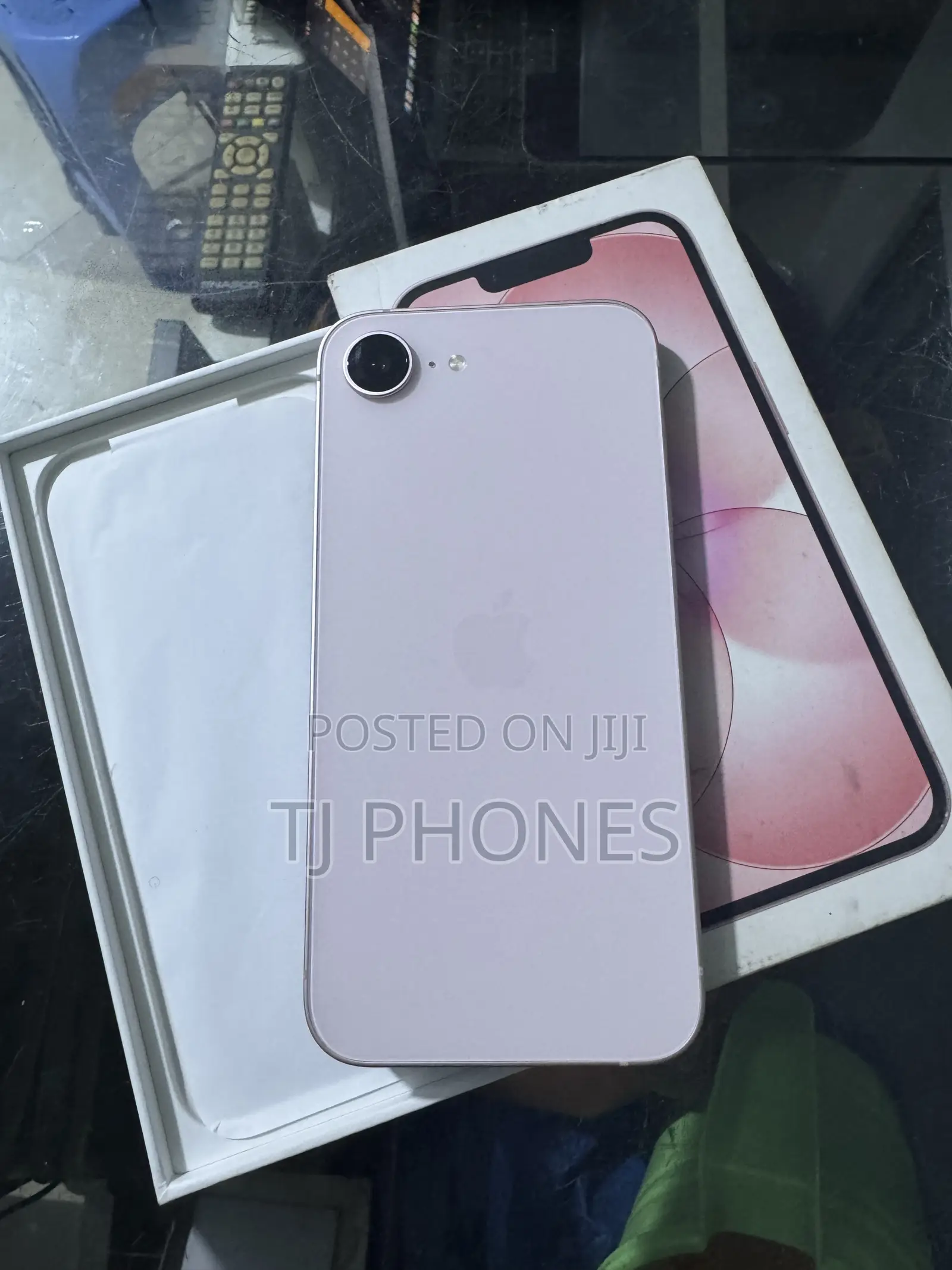 Apple iPhone 17e 256 GB Pink