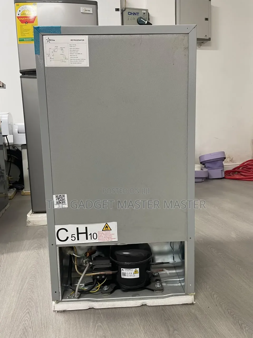 Gold Star GSKS-90l Table Top Refrigerator