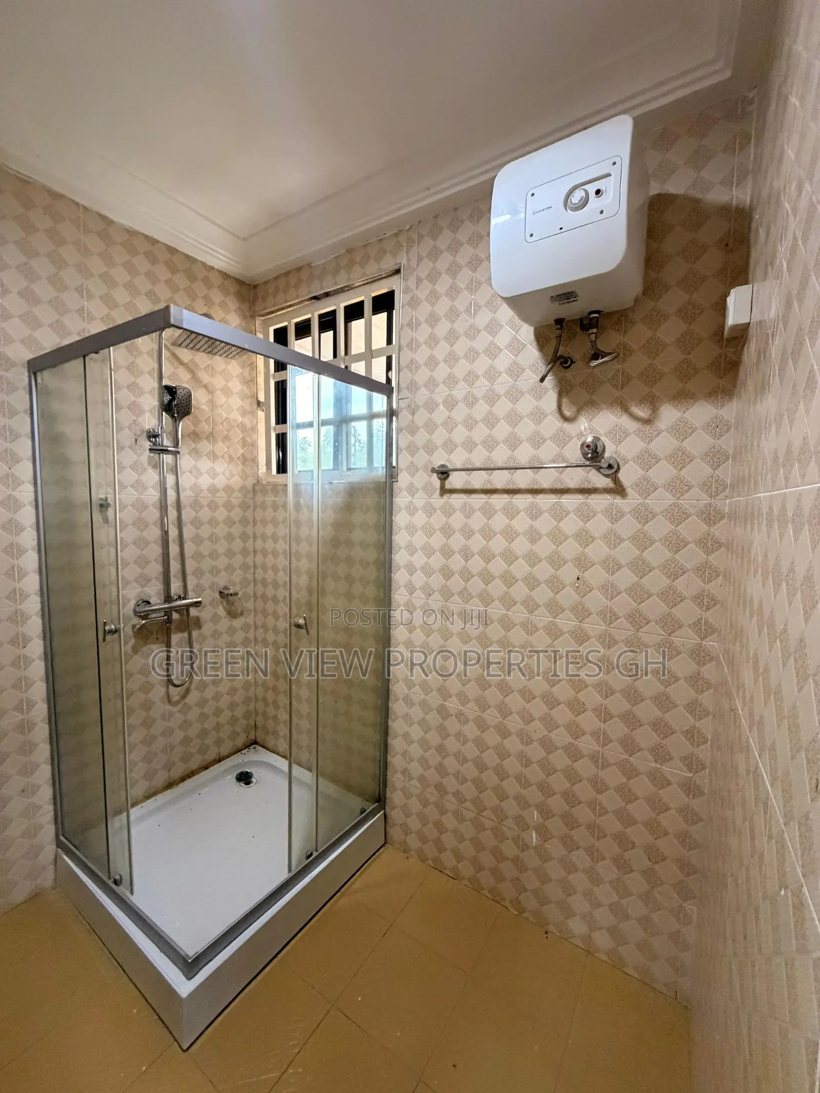 4bdrm Duplex in Oyibi for rent