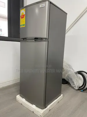 Gold Star GSBC-139l Top Mount Freezer