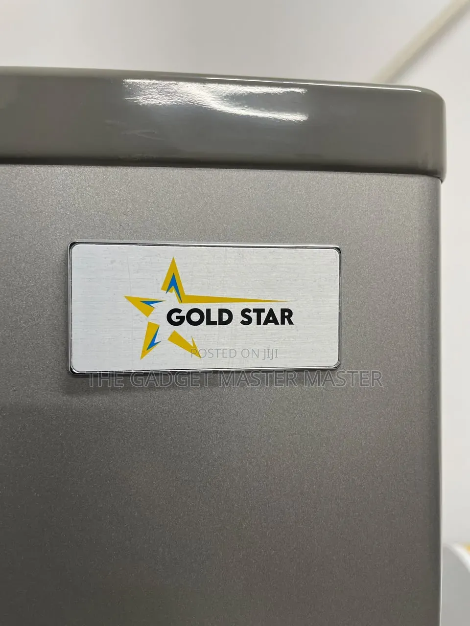 Gold Star GSBC-139l Top Mount Freezer