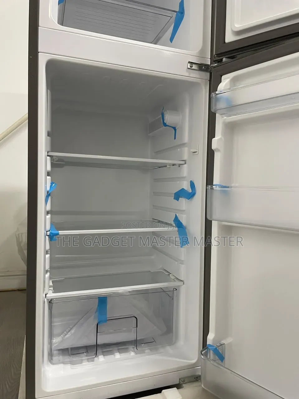 Gold Star GSBC-139l Top Mount Freezer