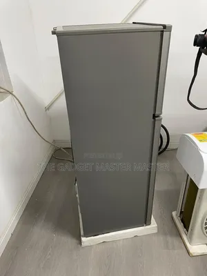 Gold Star GSBC-139l Top Mount Freezer