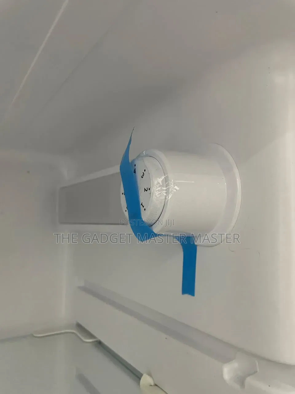 Gold Star GSBC-139l Top Mount Freezer
