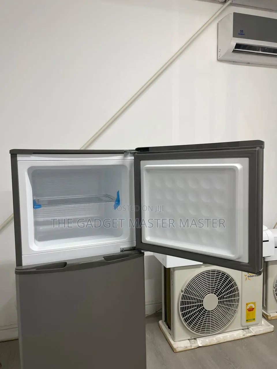 Gold Star GSBC-139l Top Mount Freezer