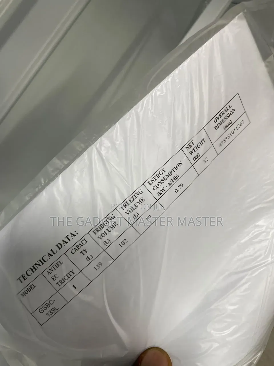 Gold Star GSBC-139l Top Mount Freezer