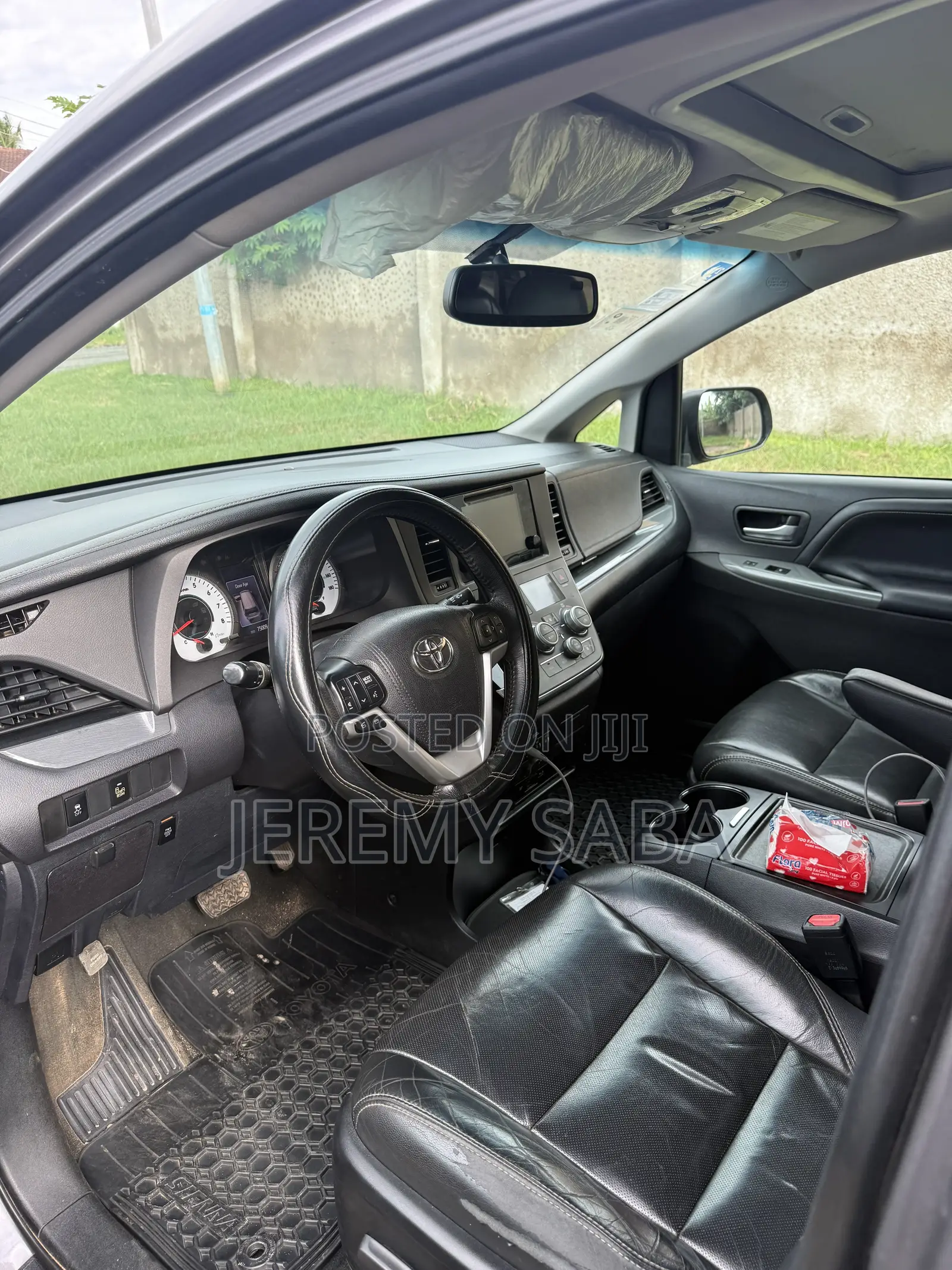 Toyota Sienna 2017 Silver