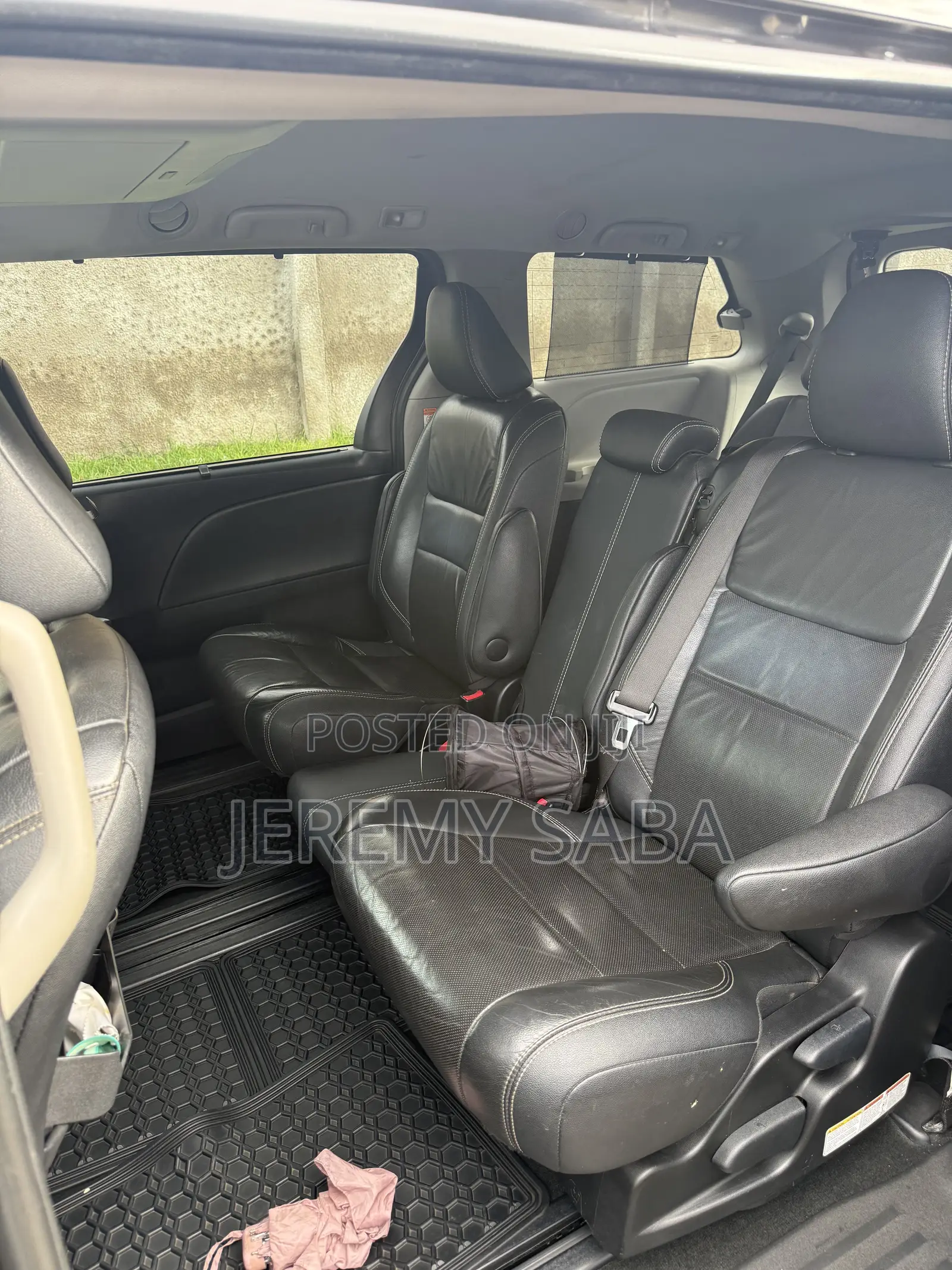 Toyota Sienna 2017 Silver
