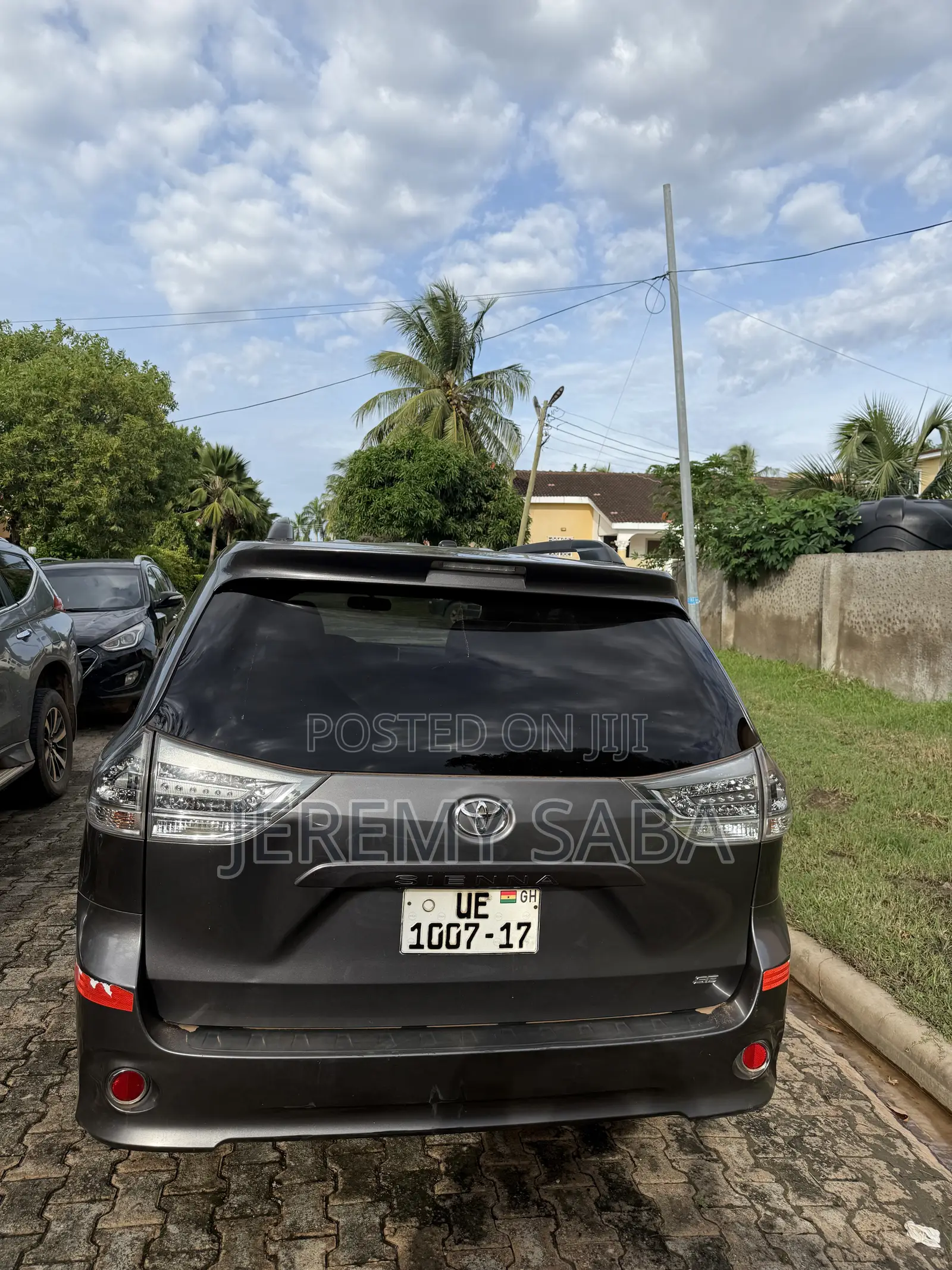 Toyota Sienna 2017 Silver