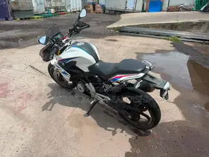 BMW G 310 R 2017 White