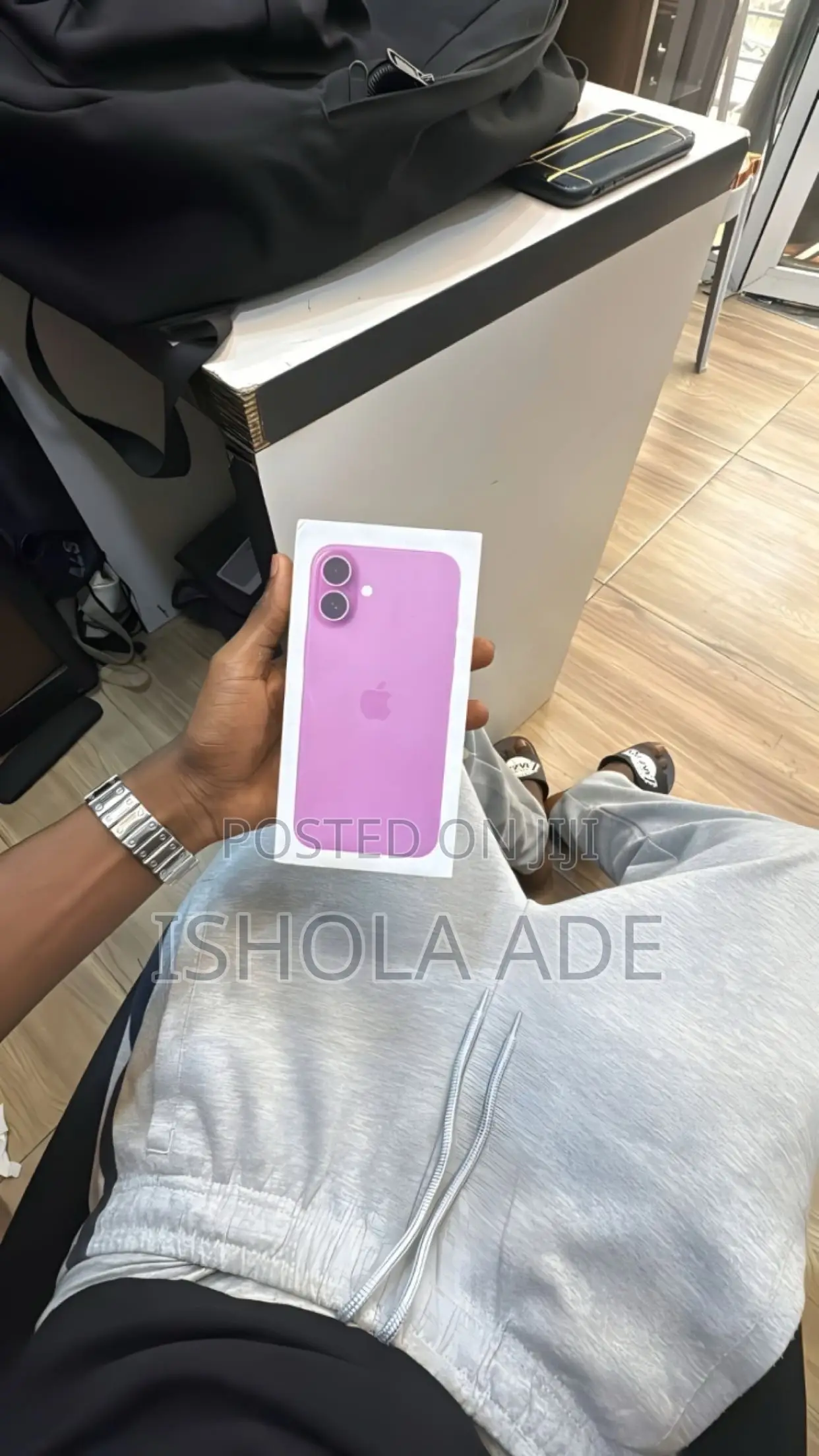 New Apple iPhone 16 256 GB Green