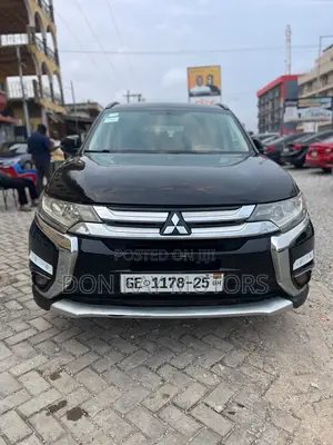 Mitsubishi Outlander SEL FWD 2016 Black