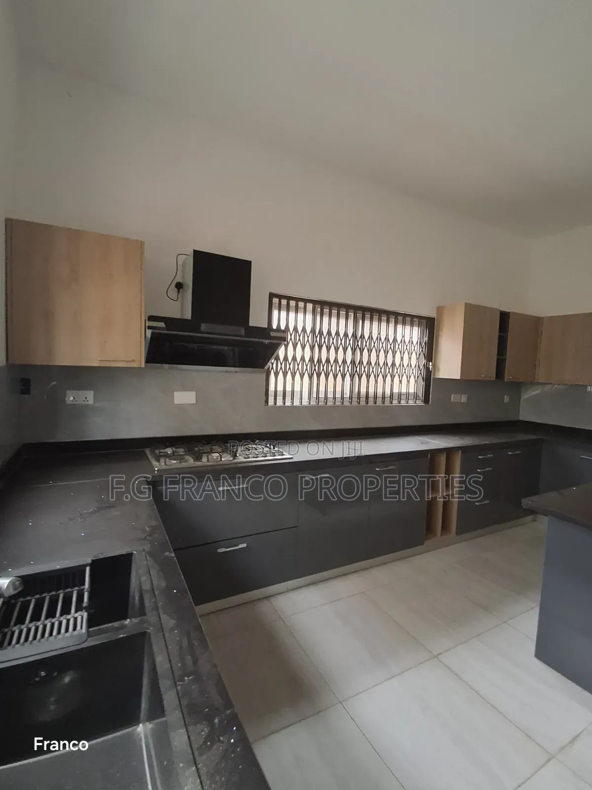 4bdrm House in Kg, Franco, Manet Junction for sale