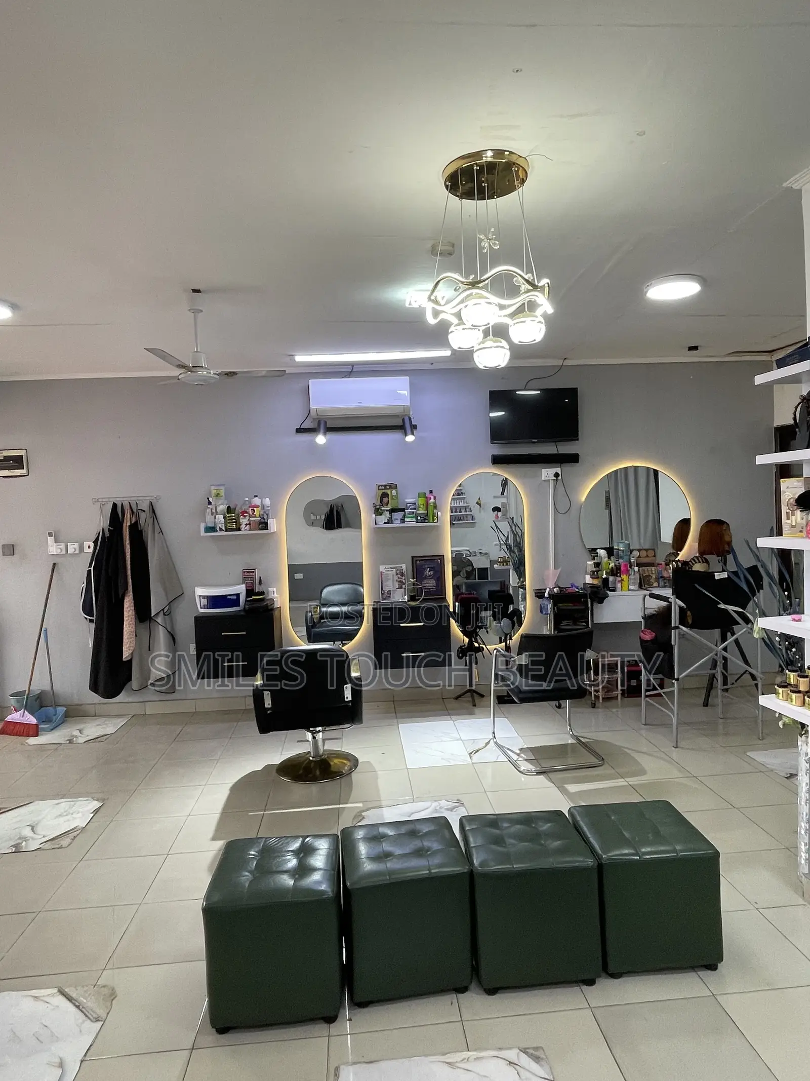 Beauty Salon (Unisex) for Rent(2years)