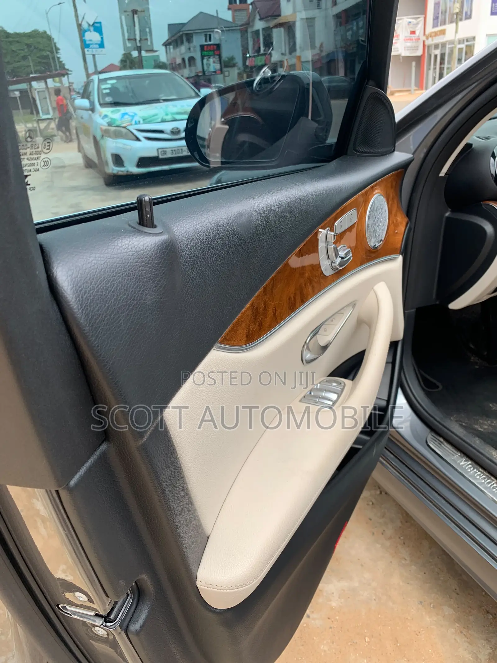 Mercedes-Benz E300 2019 Gray