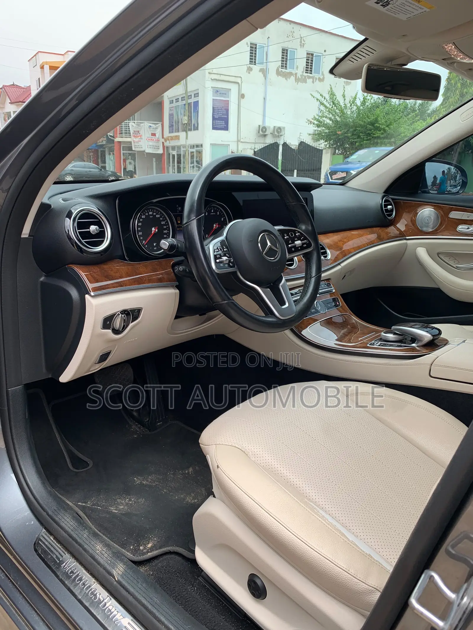 Mercedes-Benz E300 2019 Gray