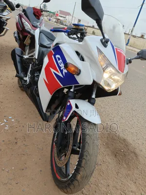 Honda CBR 2013 White