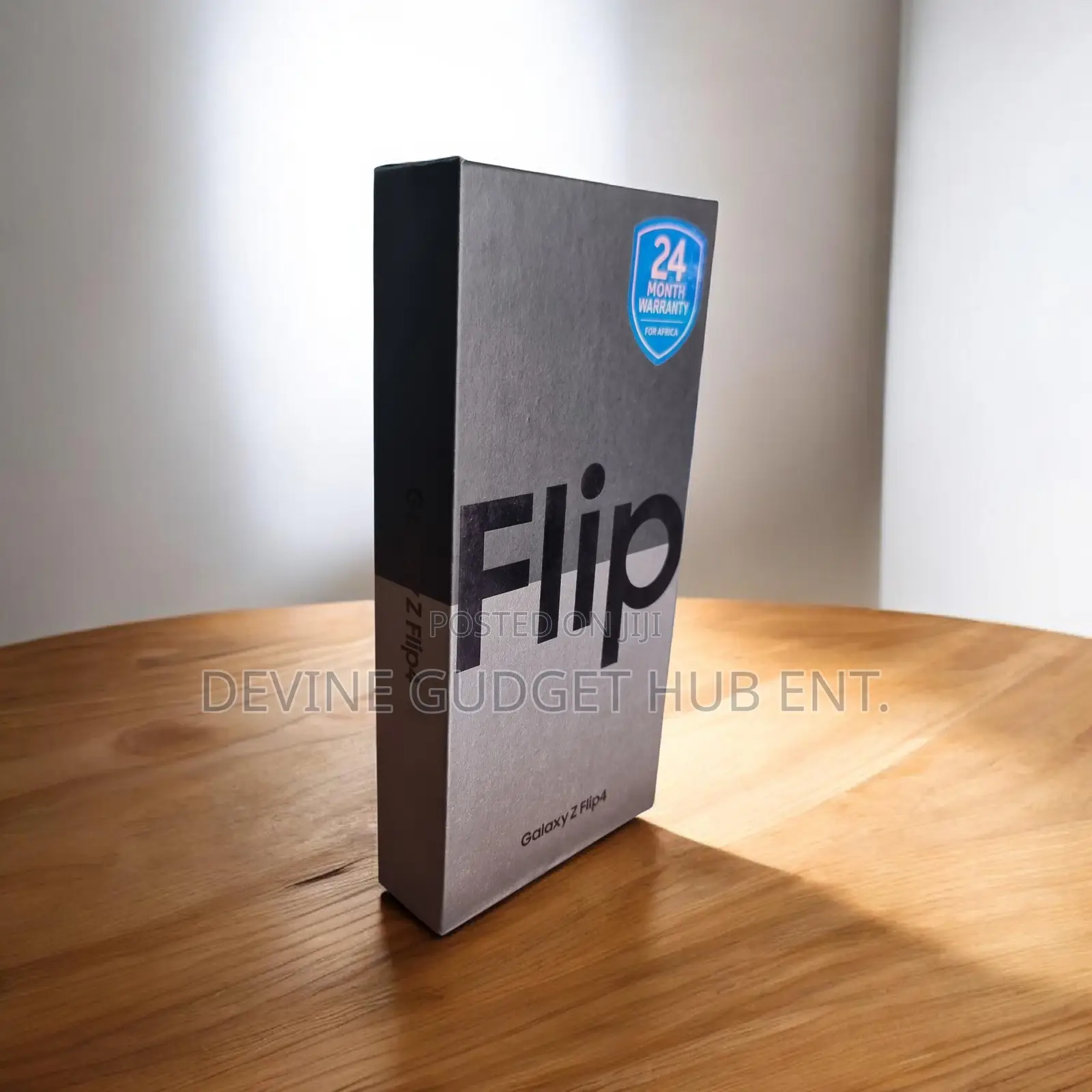 New Samsung Galaxy Z Flip4 256 GB