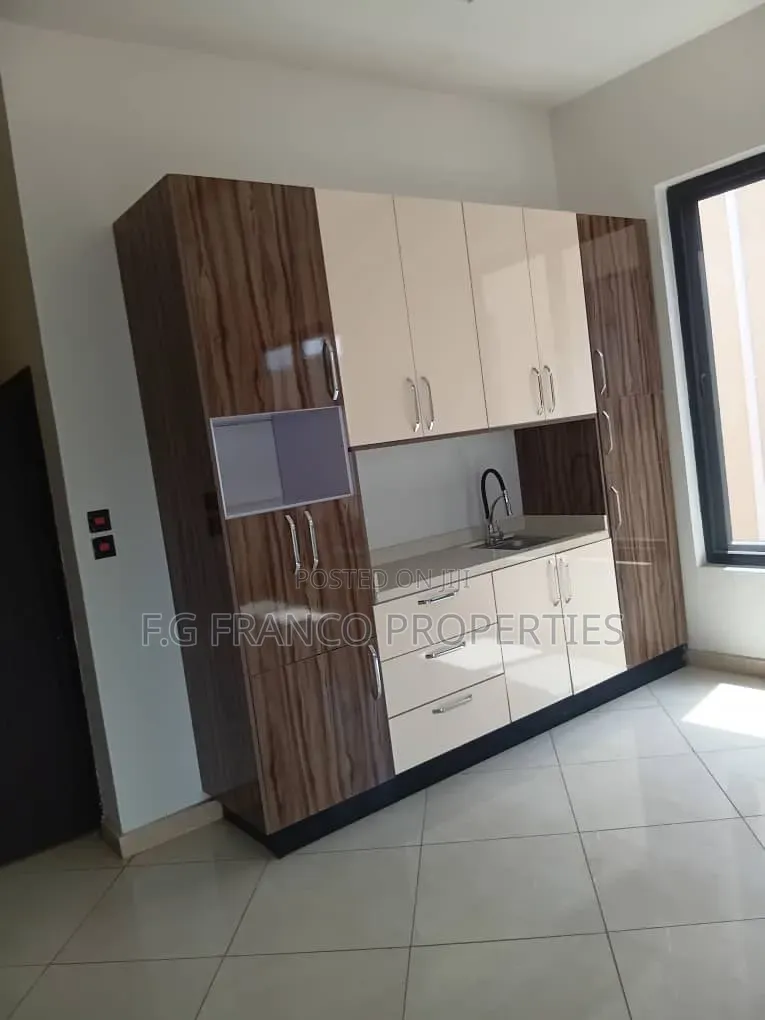 4bdrm House in K,G Franco, Manet Junction for rent