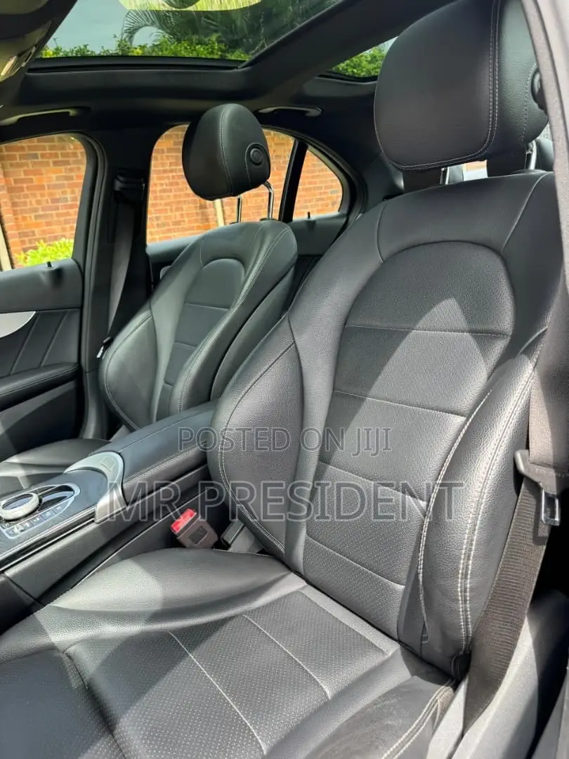 Mercedes-Benz C300 2020 Silver