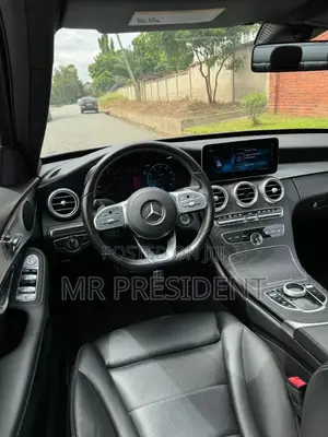 Mercedes-Benz C300 2020 Silver
