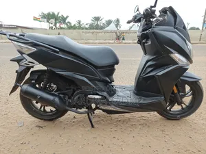 SYM Jet 2012 Black