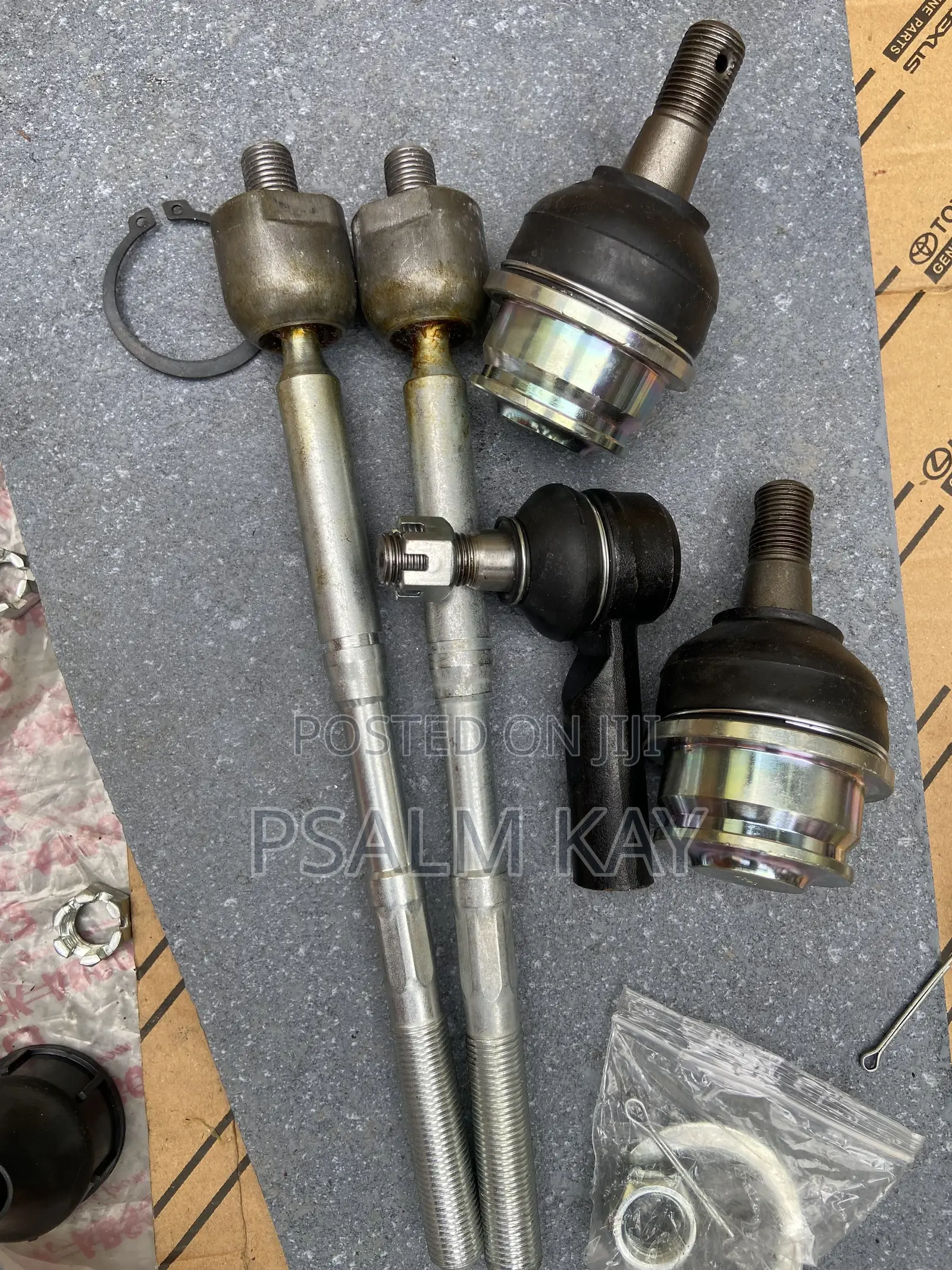 Toyota Hilux/Revo/ Fortuner Lower Arm Ball Joint