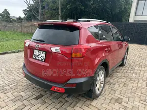 Toyota RAV4 2015 Red