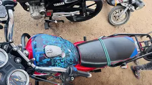 Royal Motorcycle 2025 Red