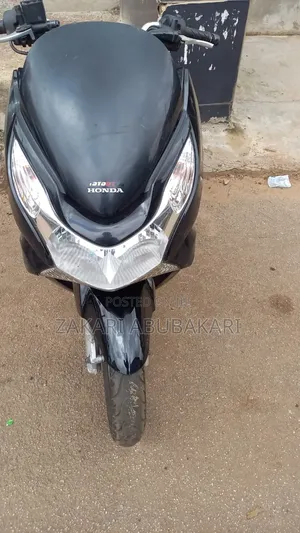 Honda 2022 Black