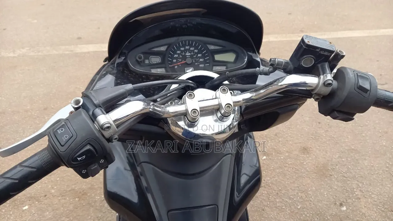 Honda 2022 Black