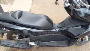 Honda 2022 Black