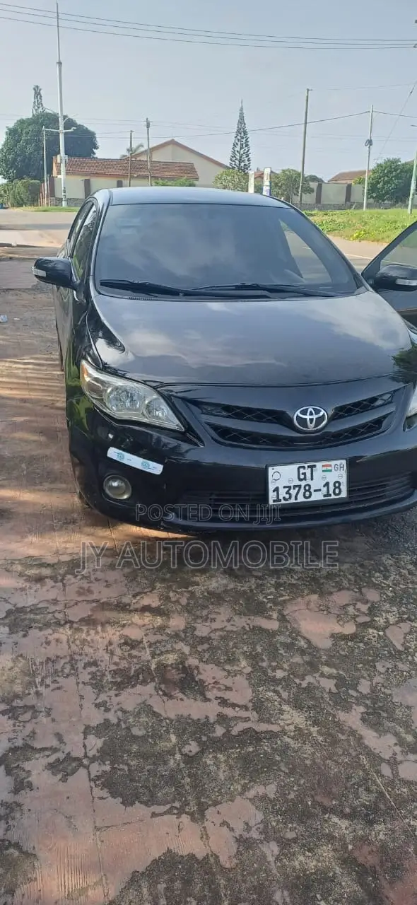 Toyota Corolla 2013 Black