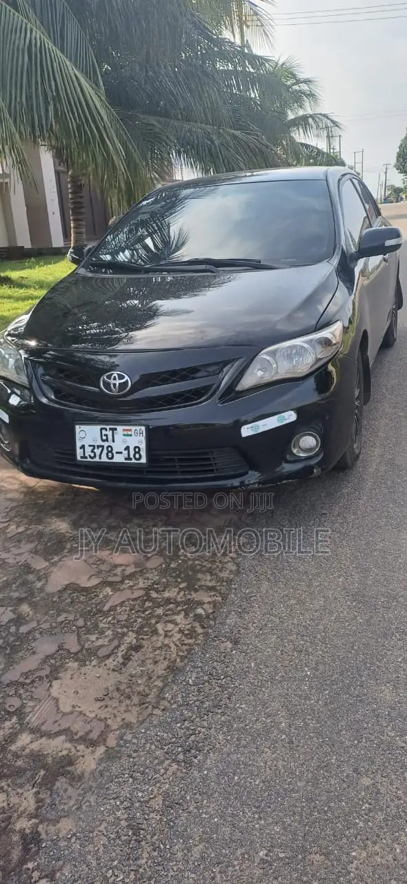 Toyota Corolla 2013 Black