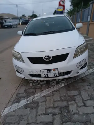 Toyota Corolla 2010 White