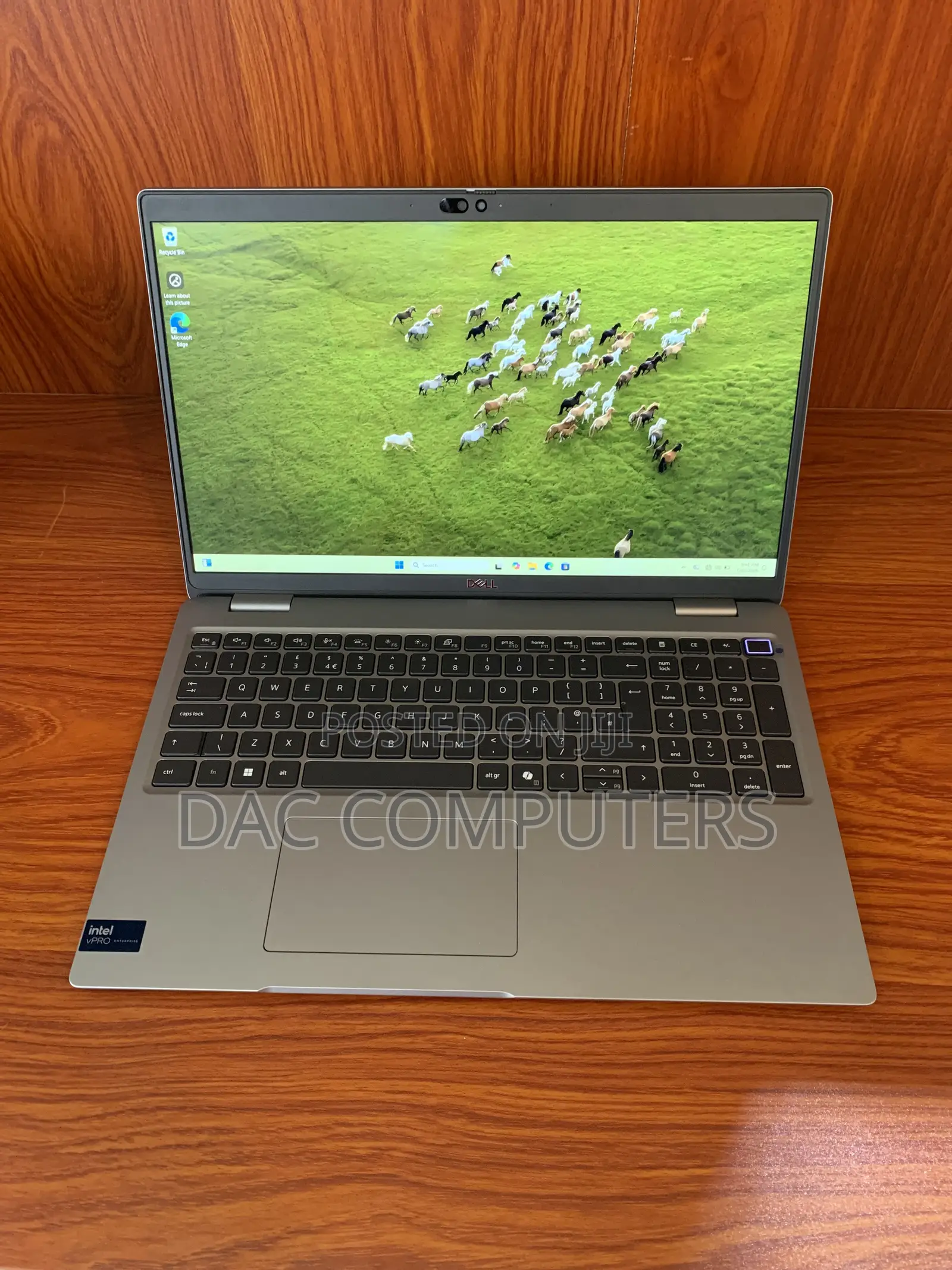 New Laptop Dell Latitude 5550 8GB Intel Core Ultra 5 SSD 256GB