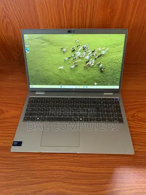 New Laptop Dell Latitude 5550 8GB Intel Core Ultra 5 SSD 256GB