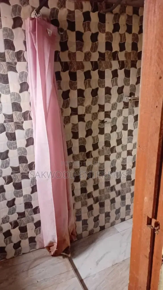 1bdrm Apartment in Sak Wood Estate, Oyibi for rent