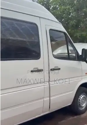 Mercedes-Benz Sprinter 1999 White
