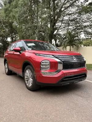 Mitsubishi Outlander ES 2024 Red
