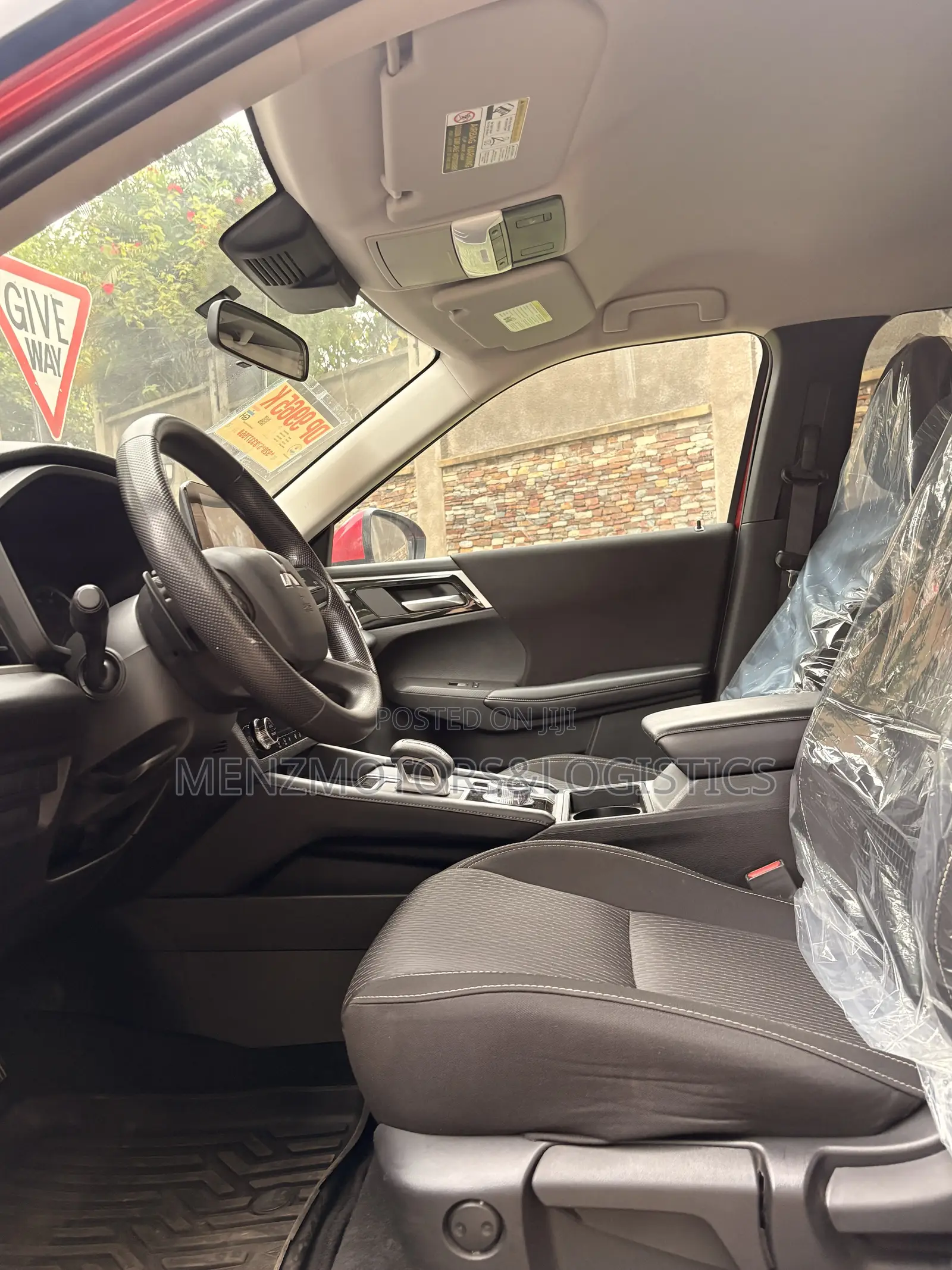 Mitsubishi Outlander ES 2024 Red