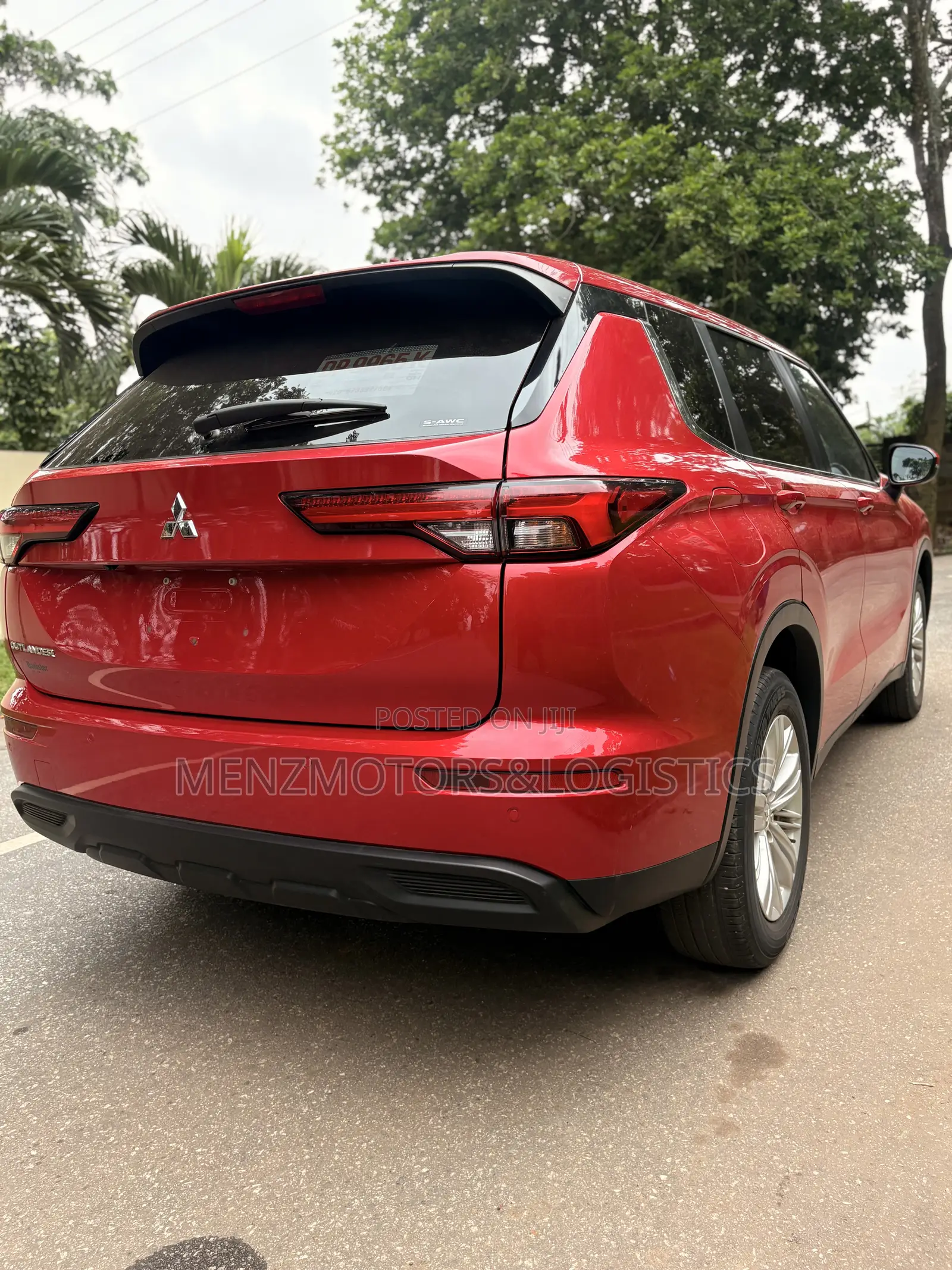 Mitsubishi Outlander ES 2024 Red