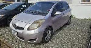 Toyota Vitz 1.3 FWD 3dr 2010 Silver