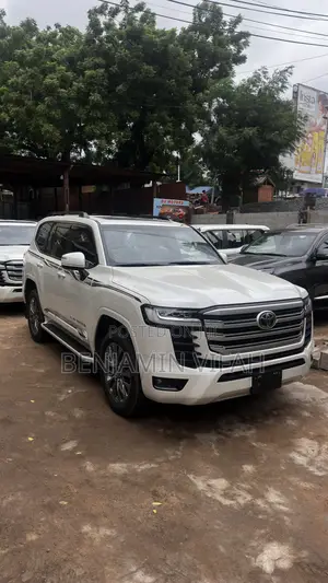 New Toyota Land Cruiser 2023 White
