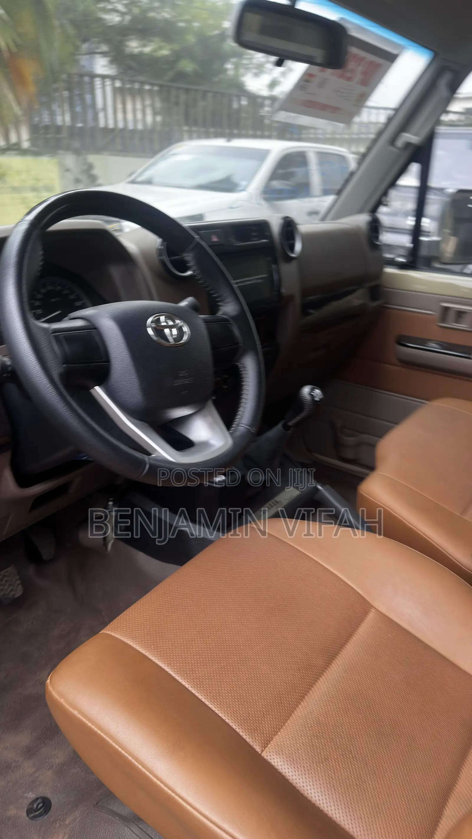 Toyota Land Cruiser 2022 Brown
